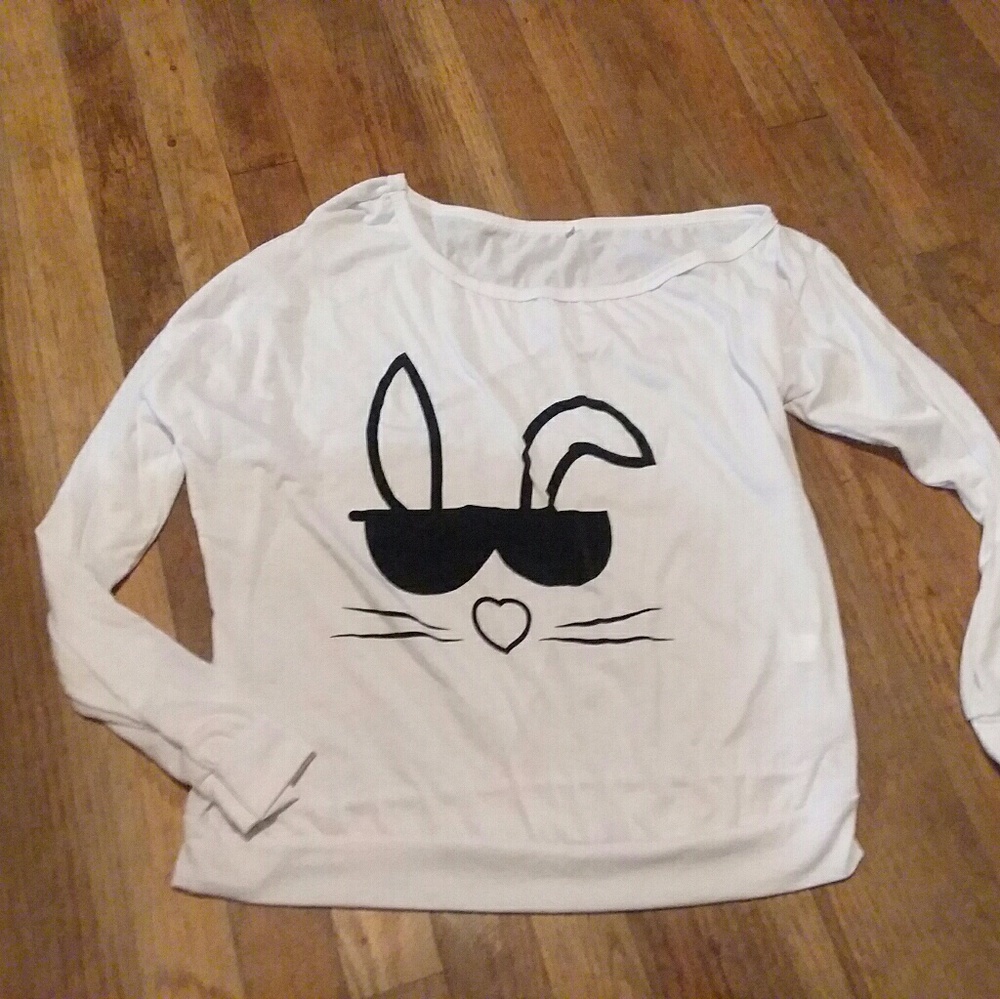 🎀Women's off the shoulder top size medium🎀